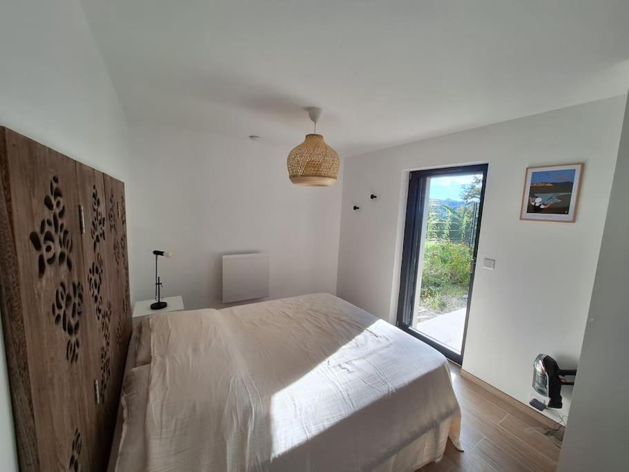 Logement Neuf A 2 Pas Du Lac La Bridoire Exterior foto