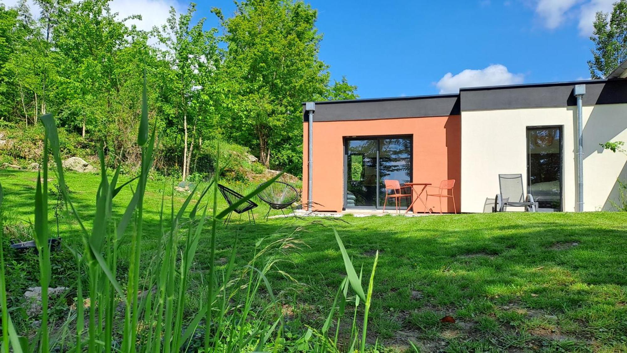 Logement Neuf A 2 Pas Du Lac La Bridoire Exterior foto